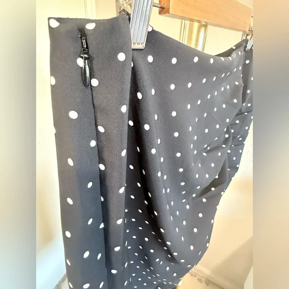 NWOT - Something Navy Rouched Midi Slip Skirt Black w. White Polka Dot - Size S